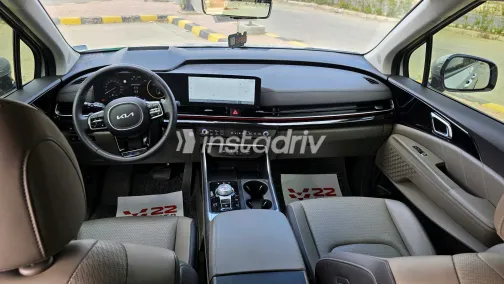Kia Carnival 2025 White Used for Sale - 1
