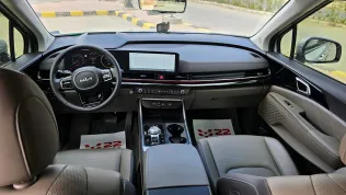 Kia Carnival 2025 White Used for Sale