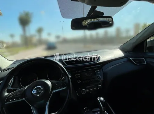 نيسان قشقاي 2018 أبيض مستعملة للبيع - 1