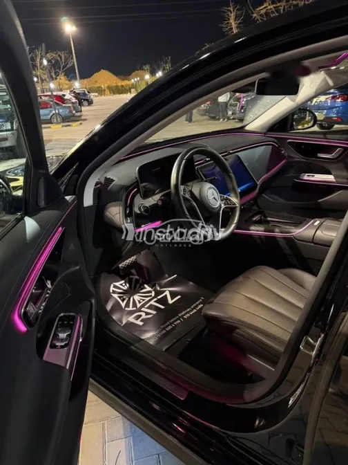 Mercedes E 200 2025 Black Used for Sale - 5