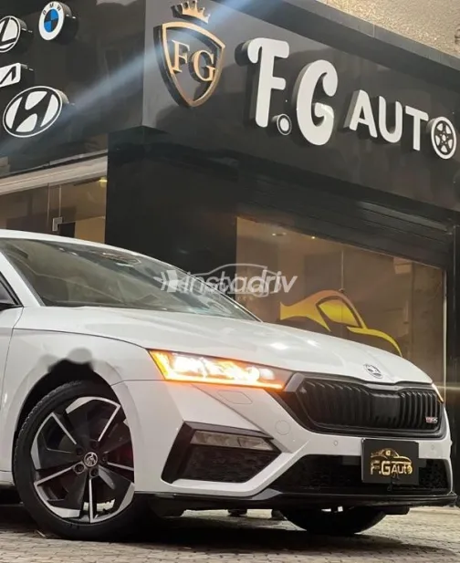 Skoda Octavia 2024 White Used for Sale - 3