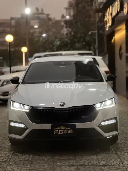 Skoda Octavia 2024 White Used for Sale - 4