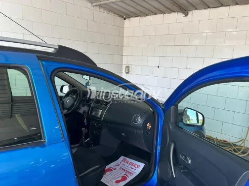 Renault Sandero Step Way 2016 Blue Used for Sale - 5