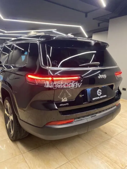 Jeep Grand Cherokee 2024 Black Used for Sale - 8