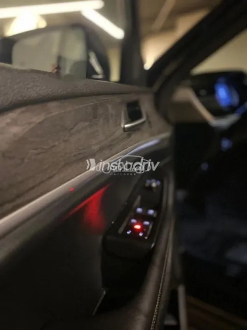 Jeep Grand Cherokee 2024 Black Used for Sale - 9