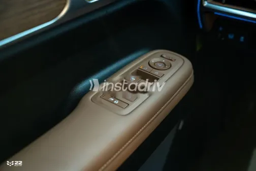 Hyundai Santa Fe 2025 White Used for Sale - 9