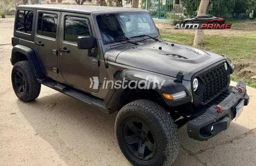 جيب رانجلر 2013 رمادي مستعملة للبيع - 3