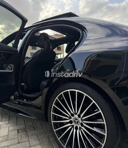 مرسيدس C 200 2024 أسود مستعملة للبيع - 6