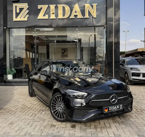مرسيدس C 200 2024 أسود مستعملة للبيع - 7