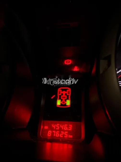 ميتسوبيشي باجيرو 2017 ذهبي مستعملة للبيع - 6