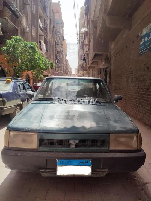 فيات شاهين 2002 أخضر مستعملة للبيع - 2