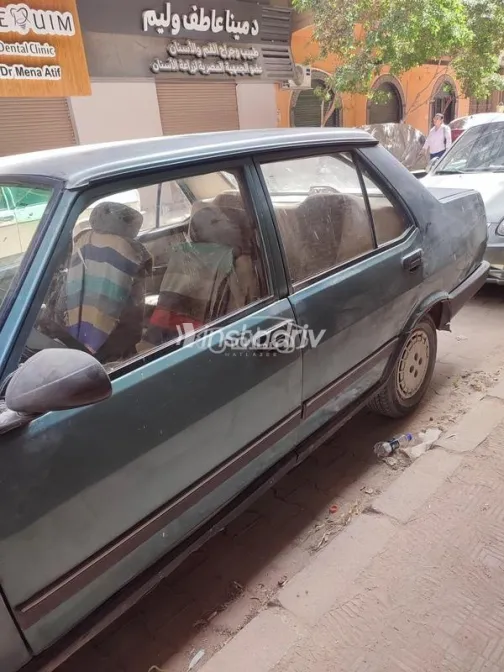 فيات شاهين 2002 أخضر مستعملة للبيع - 5