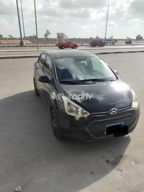 Hyundai Grand i10 2015 Black Used for Sale - 5