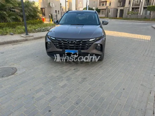 هيونداي توسان 2021 أبيض مستعملة للبيع - 2