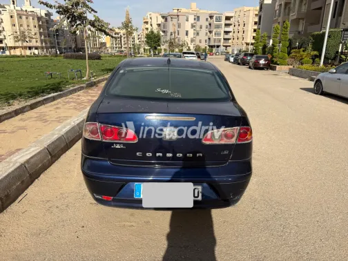 سيات كوردوبا 2009 أبيض مستعملة للبيع - 7