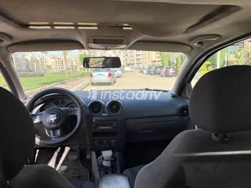 سيات كوردوبا 2009 أبيض مستعملة للبيع - 8