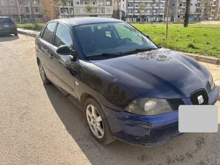 سيات كوردوبا 2009 أبيض مستعملة للبيع