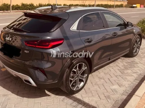 كيا اكسيد 2022 أبيض مستعملة للبيع - 3