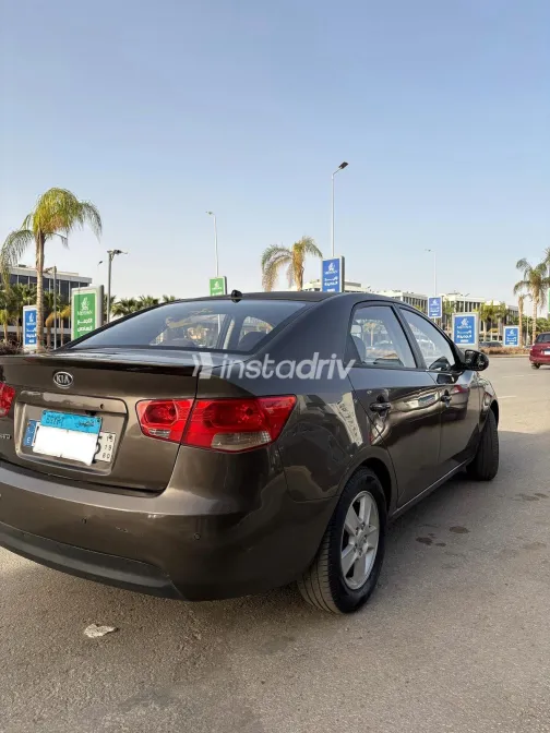 Kia Cerato 2013 White Used for Sale - 2