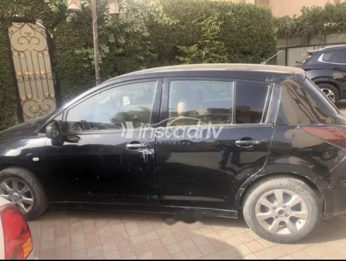 Nissan Tiida 2011 Black Used for Sale - 2