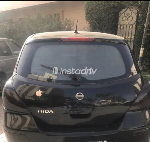 Nissan Tiida 2011 Black Used for Sale - 3