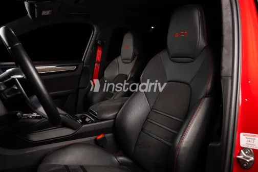 Porsche Cayenne 2022 White Used for Sale - 1