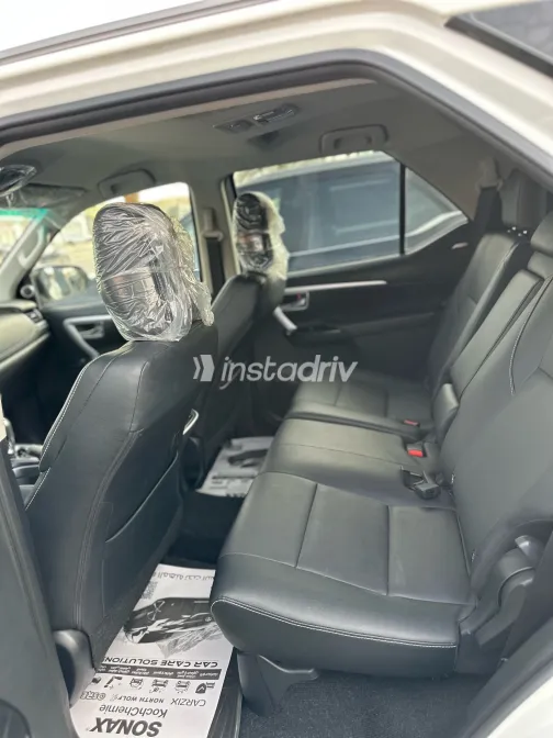 Toyota Fortuner 2024 White Used for Sale - 3