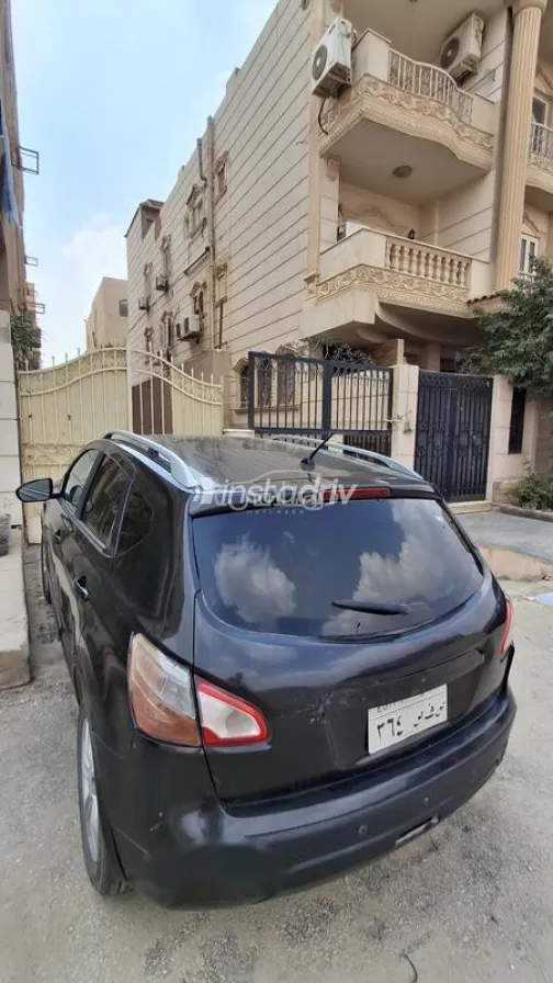 Nissan Qashqai 2013 Black Used for Sale - 3
