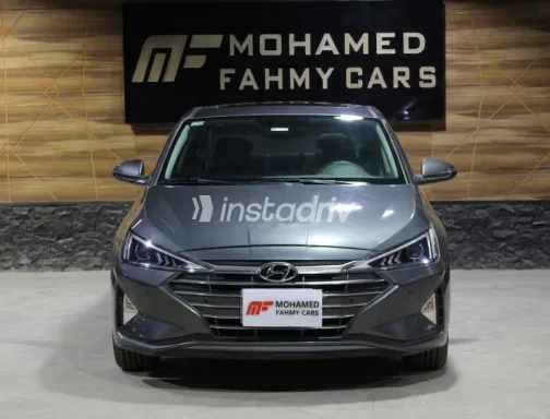 Hyundai Elantra 2025 Gray Used for Sale - 1