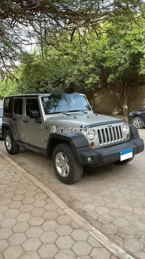 جيب رانجلر 2012 فضي مستعملة للبيع - 3