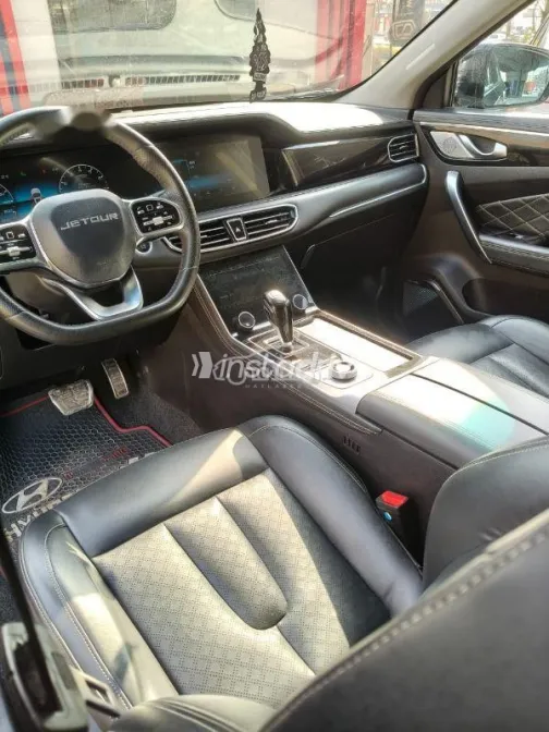 Jetour X95 2023 Black Used for Sale - 8