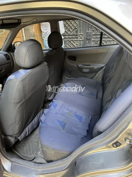 هيونداي فيرنا 2015 رمادي غامق مستعملة للبيع - 7