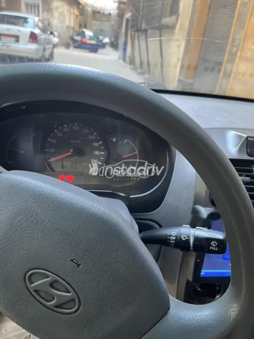 هيونداي فيرنا 2015 رمادي غامق مستعملة للبيع - 8