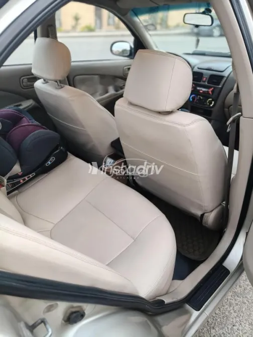 Nissan Sunny 2004 Gold Used for Sale - 10
