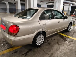 Nissan Sunny 2004 Gold Used for Sale
