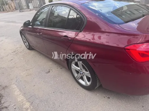 بي ام دبليو 3 Series 2017 أحمر مستعملة للبيع - 2