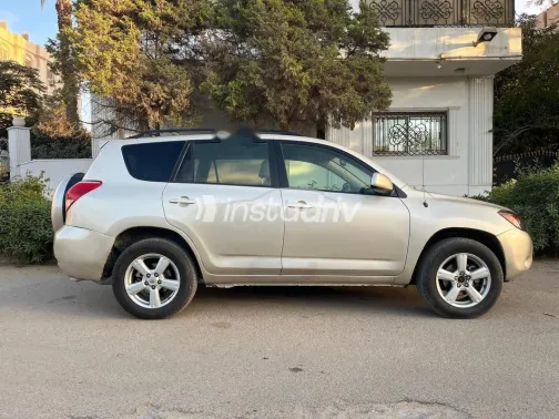 Toyota Rav 4 2006 Gold Used for Sale - 8