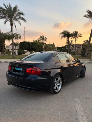 بي ام دبليو 320 2012 أبيض مستعملة للبيع