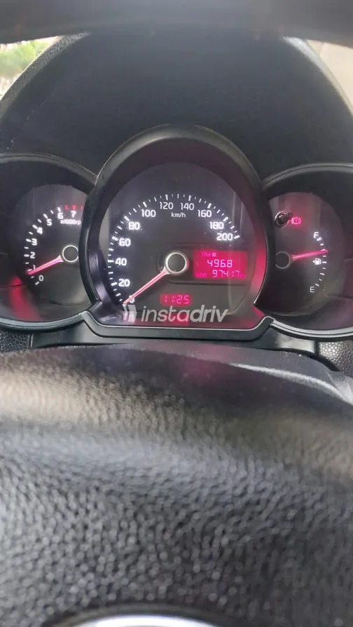 كيا بيكانتو 2013 أبيض مستعملة للبيع - 2