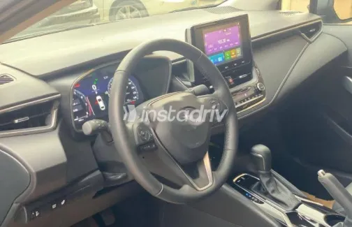 تويوتا كورولا 2025 أزرق غامق مستعملة للبيع - 8