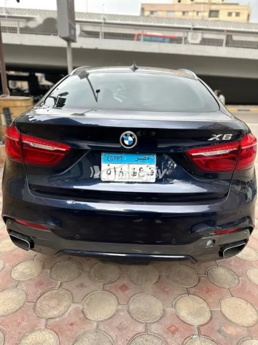 بي ام دبليو X6 2017 أزرق غامق مستعملة للبيع - 4