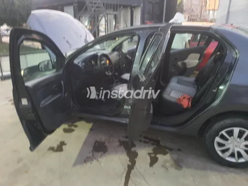 رينو لوجان 2019 أبيض مستعملة للبيع - 2