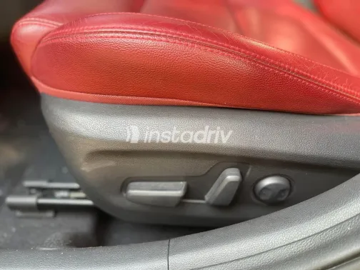 هيونداي افانتي 2017 أبيض مستعملة للبيع - 4