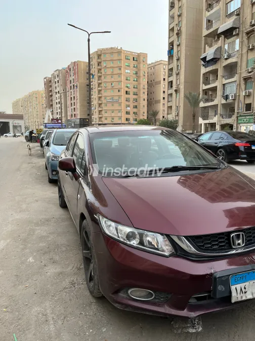 Honda Civic 2016 White Used for Sale - 3