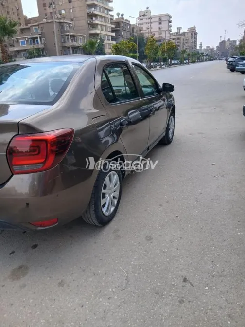 رينو لوجان 2019 أبيض مستعملة للبيع - 2