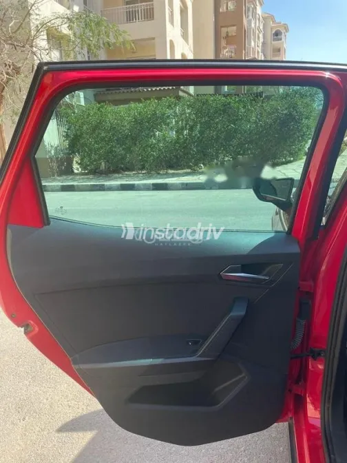 Seat Arona 2020 Red Used for Sale - 5
