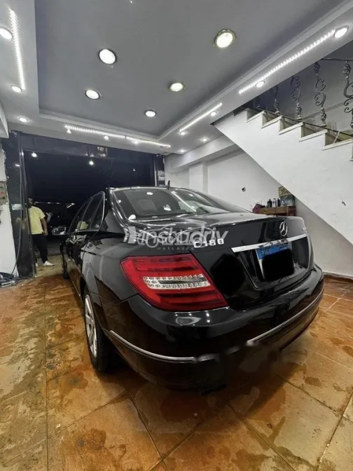 Mercedes C 180 2010 Black Used for Sale - 8