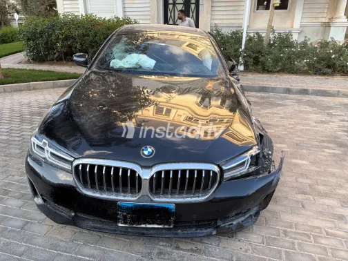 بي ام دبليو 520 2021 أبيض مستعملة للبيع - 2