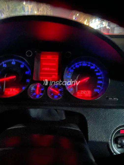 فولكس فاغن باسات 2006 أبيض مستعملة للبيع - 4