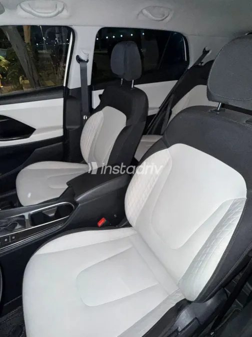 Hyundai Creta 2021 White Used for Sale - 7